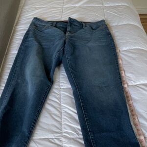 Gloria Vanderbilt Dark Blue Boyfriend Jeans